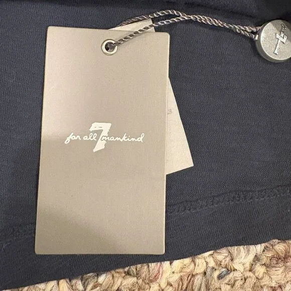 Seven for All Mankind Core V-Neck T-Shirt - Picture 4 of 4